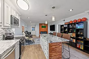 8221 Kingsbrook Rd, Houston, TX 77024 - Photo 6