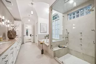 2330 Maroneal St, Houston, TX 77030 - Photo 16