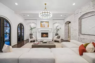 2330 Maroneal St, Houston, TX 77030 - Photo 6