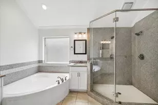 7715 Bayou Green Ln, Sugar Land, TX 77479 - Photo 16
