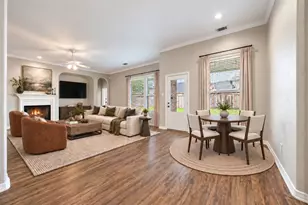7715 Bayou Green Ln, Sugar Land, TX 77479 - Photo 8