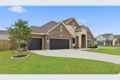 9311 Secretariat Lane, Mont Belvieu, TX 77523 - Photo 4