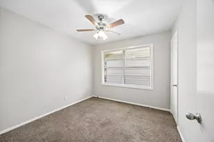 10214 Torrington Ln, Houston, TX 77075 - Photo 10