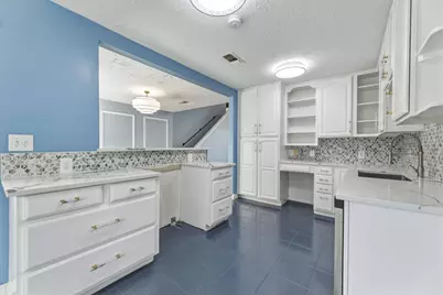 2118 Creekshire Drive, Sugar Land, TX 77478 - Photo 12