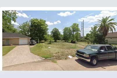 5606 Bayfield Drive, Houston, TX 77033 - Photo 1