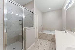 6107 Windwater Pointe, Houston, TX 77036 - Photo 16