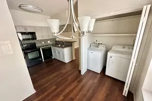 2626 Holly Hall St, Houston, TX 77054 - Photo 12