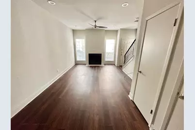 2626 Holly Hall Street #102, Houston, TX 77054 - Photo 10