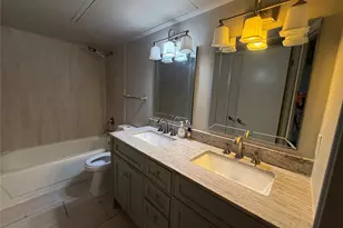 2626 Holly Hall St, Houston, TX 77054 - Photo 18