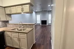 2626 Holly Hall St, Houston, TX 77054 - Photo 6