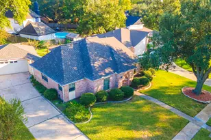 15443 El Padre Dr, Houston, TX 77083 - Photo 2