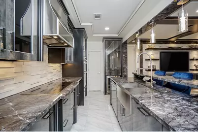 5711 Sugar Hill Drive #29, Houston, TX 77057 - Photo 12