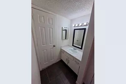 1516 Bay Area Boulevard #B2, Houston, TX 77058 - Photo 8