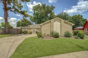 7315 Foxside Ln, Humble, TX 77338 - Photo 2