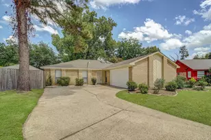 7315 Foxside Ln, Humble, TX 77338 - Photo 36