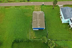 4102 Surf Dr, Galveston, TX 77554 - Photo 34