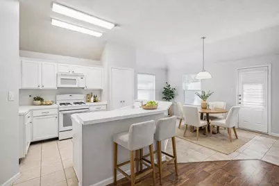 1606 Blossom Creek Court, Houston, TX 77339 - Photo 2