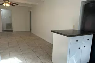 10222 Oak Point Dr, Houston, TX 77043 - Photo 18