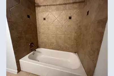10222 Oakpoint Drive, Houston, TX 77043 - Photo 16
