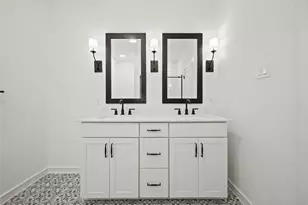 4711 Bay Vista Dr, Baytown, TX 77523 - Photo 10