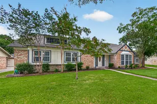 25506 Many Oak Dr, Spring, TX 77380 - Photo 2