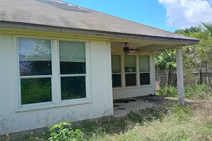 1684 Twin Cove, Kyle, TX 78640 - Photo 8