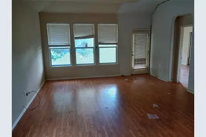 1684 Twin Cove, Kyle, TX 78640 - Photo 4