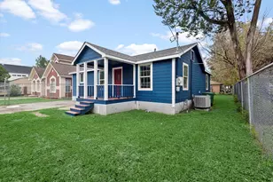 3914 Cetti St, Houston, TX 77009 - Photo 2