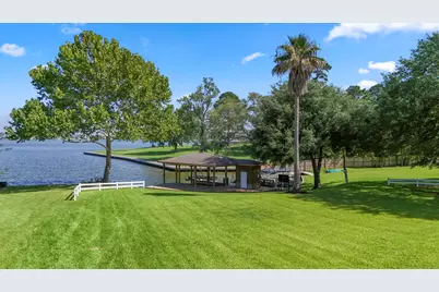 9239 Lake Conroe Drive, Conroe, TX 77304 - Photo 48