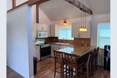 7 Flounder Circle, Freeport, TX 77541 - Photo 6
