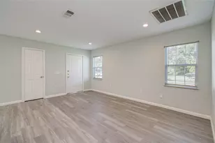 4624 Kingsbury St, Houston, TX 77021 - Photo 4