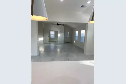 3206 Emerald Hills Dr, Angleton, TX 77515 - Photo 4