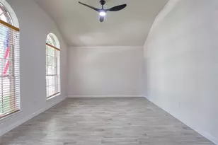 7215 Oak Walk Dr, Humble, TX 77346 - Photo 2