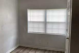 5237 Carmen St, Houston, TX 77033 - Photo 20