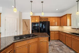 124 Lake Point Dr, League City, TX 77573 - Photo 12