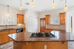 124 Lake Point Dr, League City, TX 77573 - Photo 14