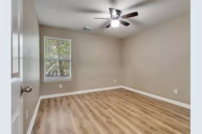 34 W Sage Creek Place, The Woodlands, TX 77382 - Photo 20