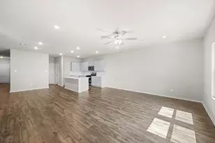 3502 Atlas Pt Ln, Angleton, TX 77515 - Photo 8