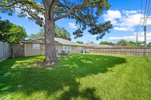9906 Rocky Hollow Rd, La Porte, TX 77571 - Photo 18