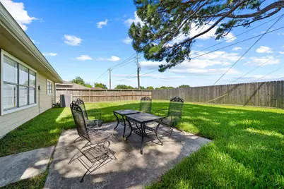 9906 Rocky Hollow Road, La Porte, TX 77571 - Photo 16