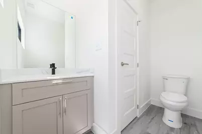 11940 S Hoa Sen Circle, Houston, TX 77072 - Photo 10