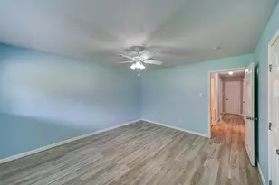 10714 Ballantine St, Houston, TX 77075 - Photo 18