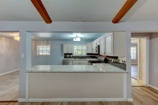 10714 Ballantine St, Houston, TX 77075 - Photo 10