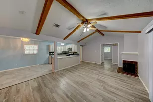 10714 Ballantine St, Houston, TX 77075 - Photo 8