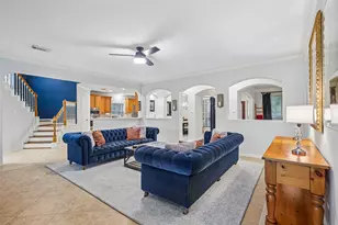 14326 Chartley Falls Dr, Houston, TX 77044 - Photo 4