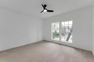 30 E Wedgemere Cir, The Woodlands, TX 77381 - Photo 22