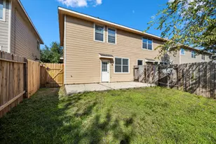 2911 Hackamore Hollow Ln, Houston, TX 77014 - Photo 12
