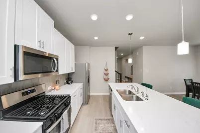 8523 Treetop Heights Drive, Baytown, TX 77523 - Photo 6