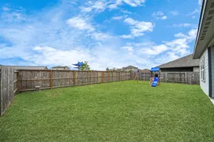 8523 Treetop Hts Dr, Baytown, TX 77523 - Photo 24