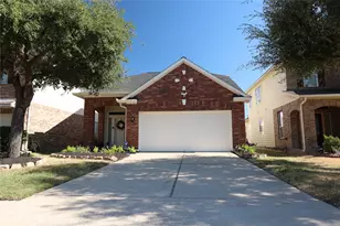 7434 Legacy Pines Dr, Cypress, TX 77433 - Photo 1